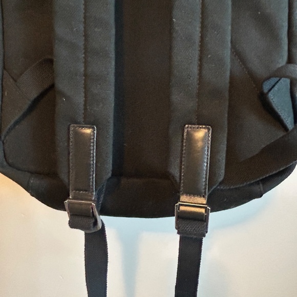 Everlane The Canvas Backpack Black Laptop Drawstring Envoy Logo EUC Unisex - Picture 8 of 12